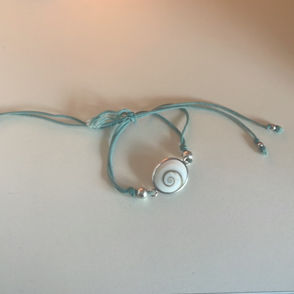 Seashell adjustable bracelet. - Picture 3 of 4